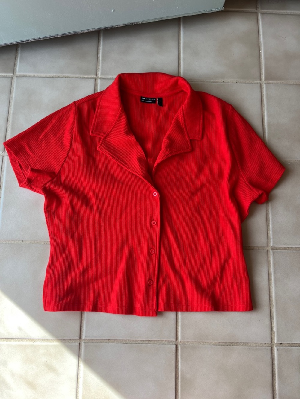 ASOS Red Short-Sleeve Button-Down Waffle Knit Top Size Large